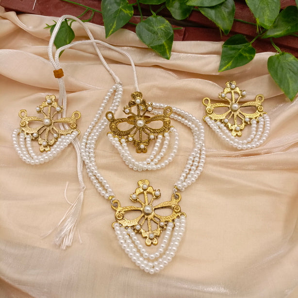 Aabgeena Set