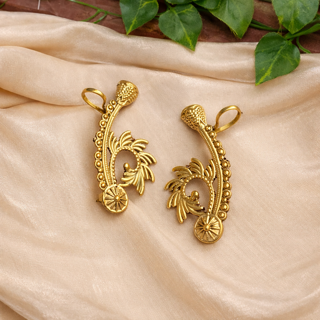 Aura Gold Earcuffs