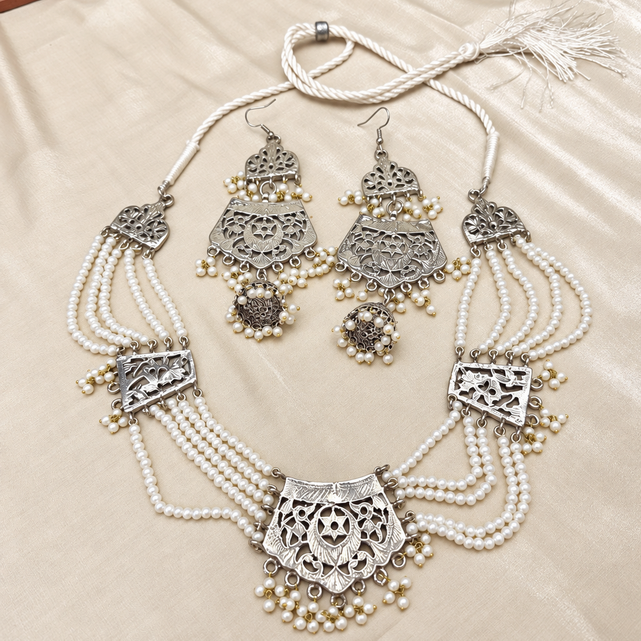 Chand Tara Mala Set