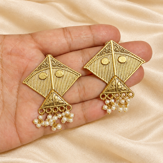 Kite Pearl Earrings
