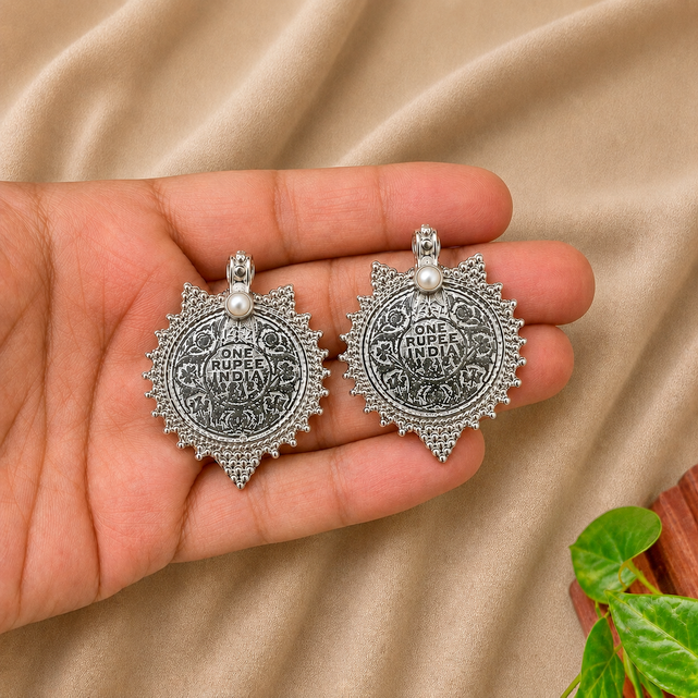Antique-SIlver Earrings with Stone on Top