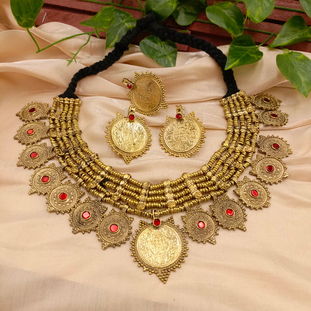 Vintage Necklace Set - Center Stones