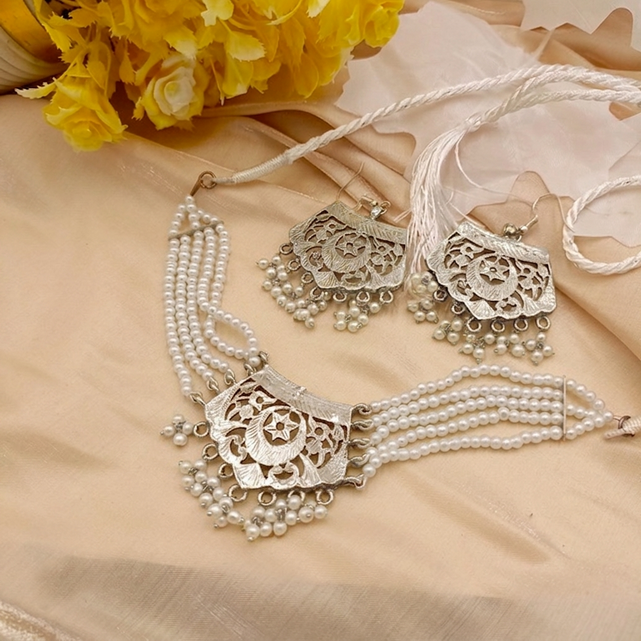 Chand Tara Choker Set - Med