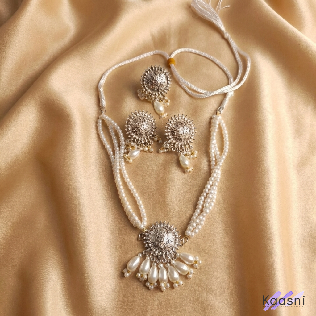 Dilruba Silver Pearl Set