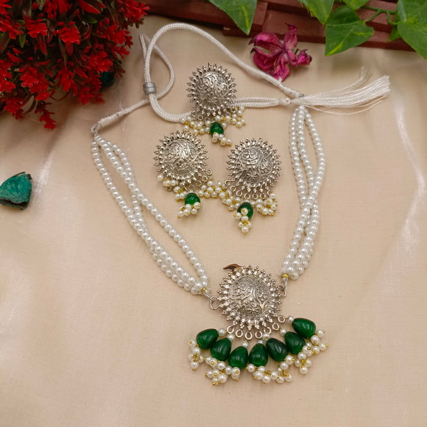 Dilruba Silver Pearl Set