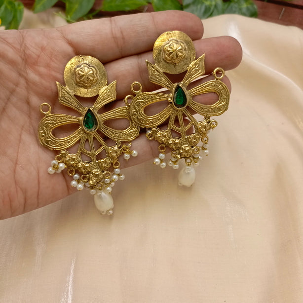 Imperial Earrings Antique Golden