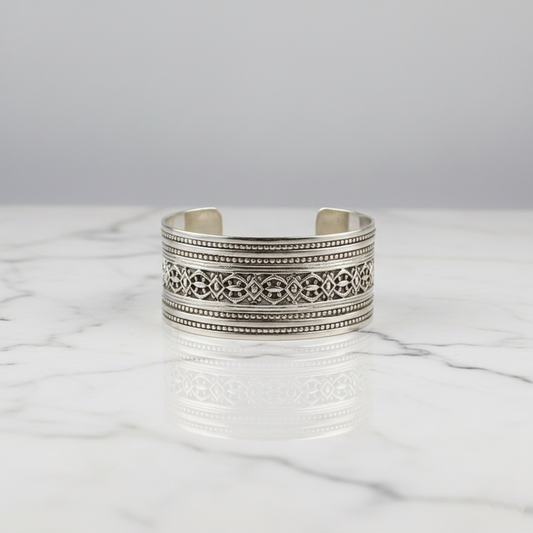 Riwayat Antique Silver Cuff | Handmade