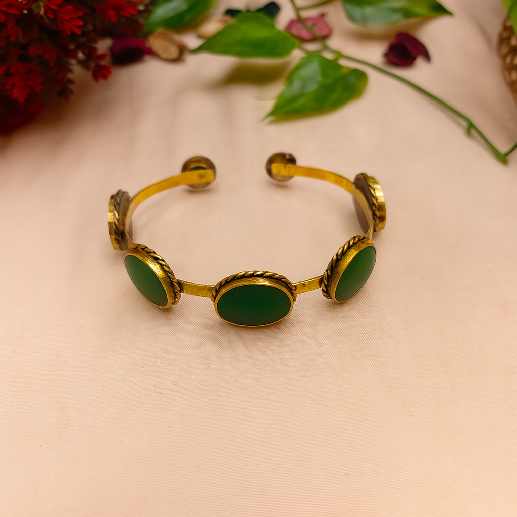 Lightweight Round Hand/Arm Cuff