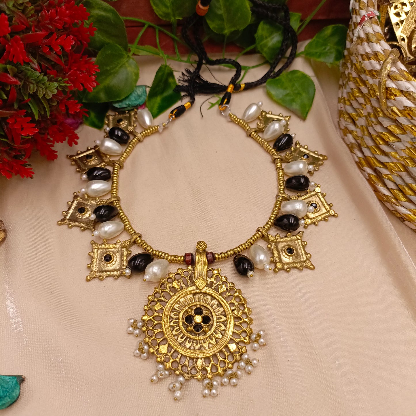 Round Afghani Necklace