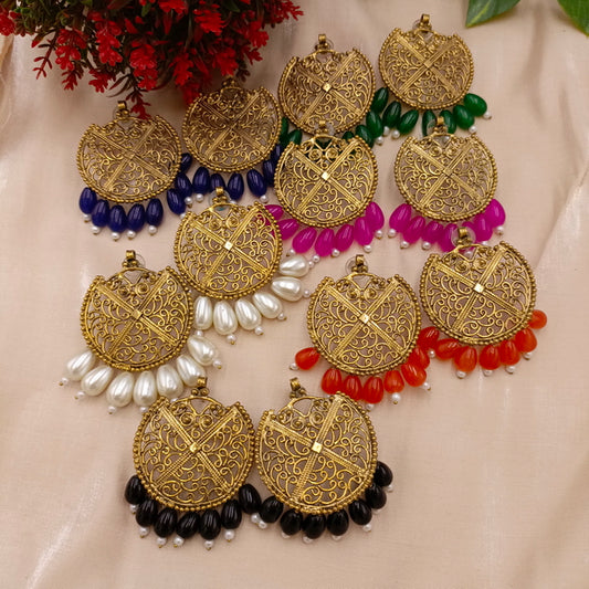 Round Earrings with Pearls