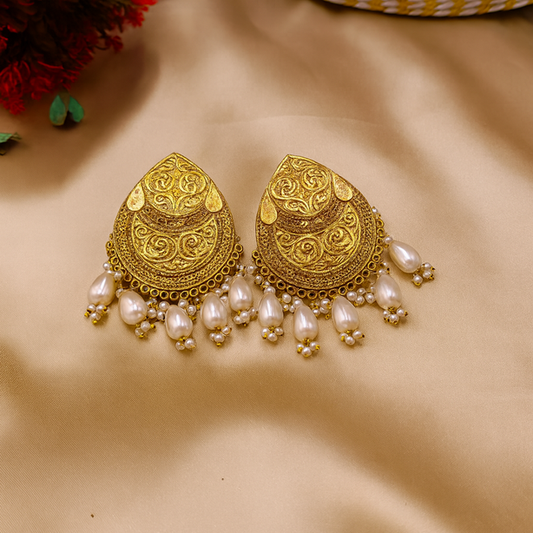 Shehnai Pearl Earrings