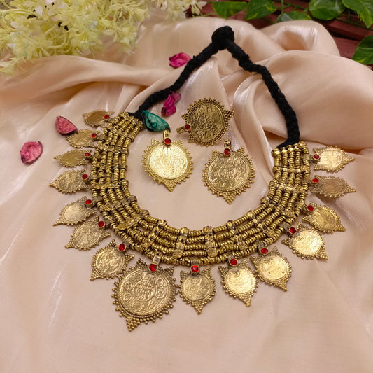 Vintage Necklace Set - Top Stones