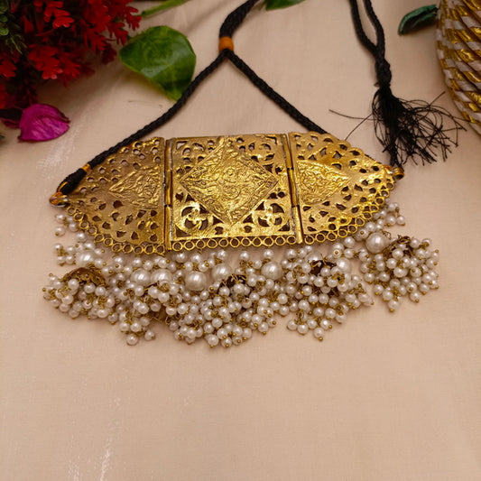 Vintage Choker with Pearls