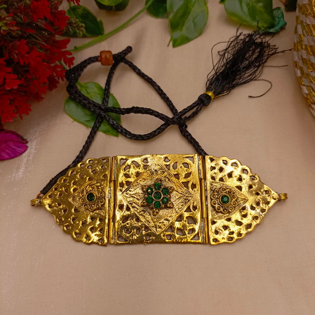 Vintage Flower Choker