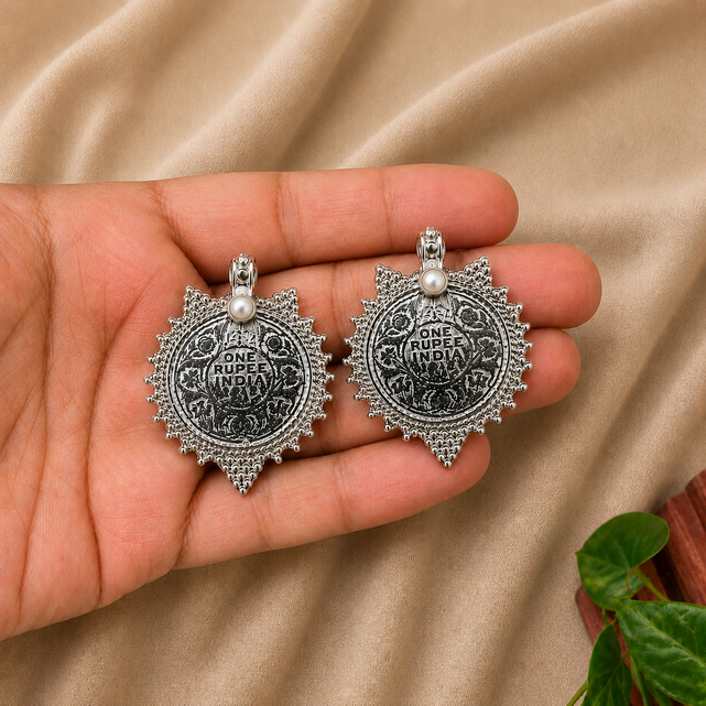 Antique-SIlver Earrings with Stone on Top