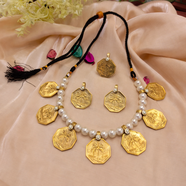 Golden Treasure Set - Kaasni Jewelry Pakistan