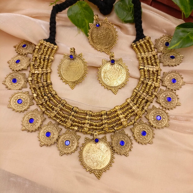 Vintage Necklace Set - Center Stones