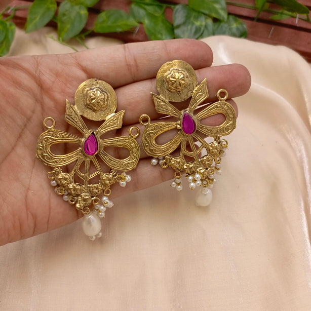 Imperial Earrings Antique Golden