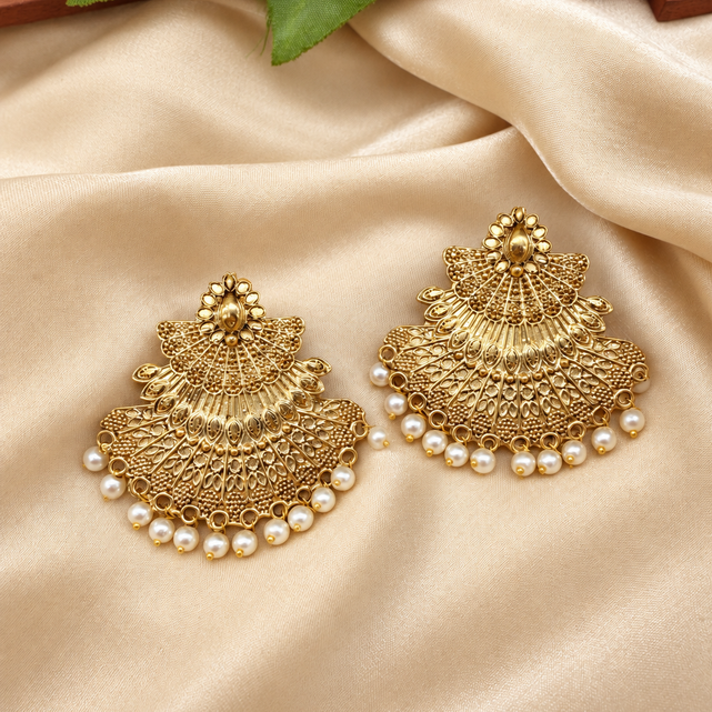 Mannat Antique Earrings