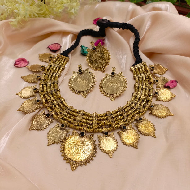 Vintage Necklace Set - Top Stones